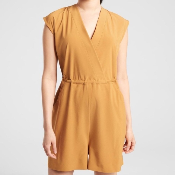 Athleta Women's Tuscan Gold Marlow Short Sleeve Romper Size XS - Picture 1 of 10